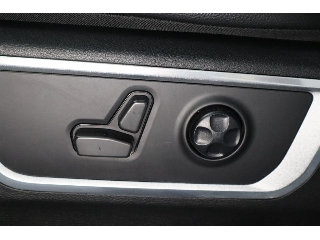 Dodge RAM RAM Laramie GT NIGHT LPG, Pano, Leder