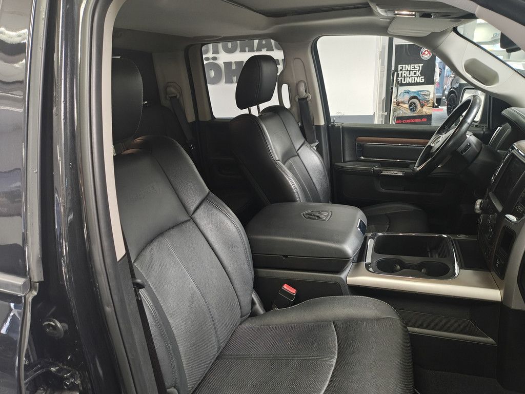 Dodge RAM RAM Laramie Quad Cab Hardtop LPG