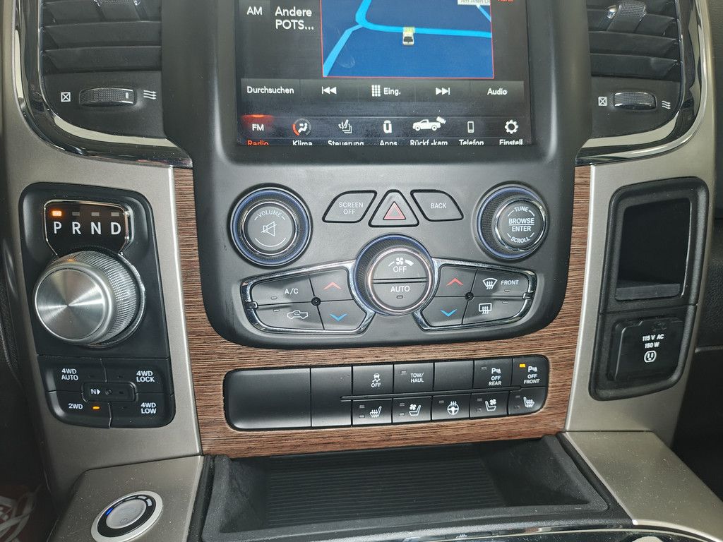 Dodge RAM RAM Laramie Quad Cab Hardtop LPG