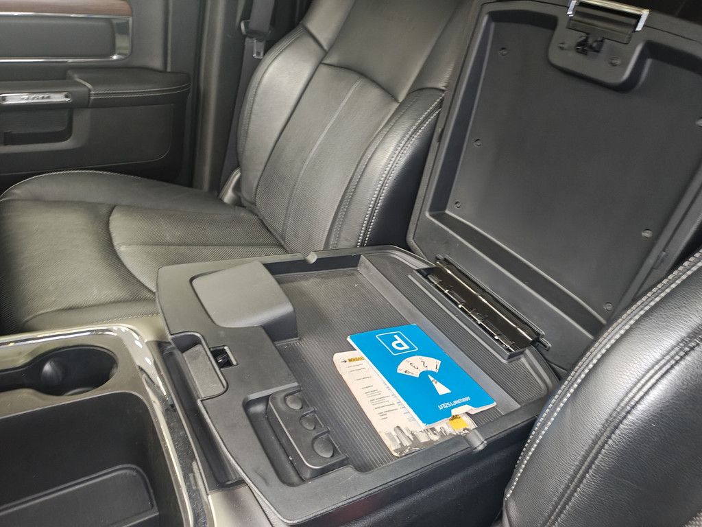 Dodge RAM RAM Laramie Quad Cab Hardtop LPG