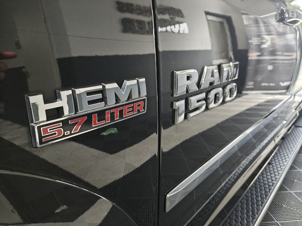 Dodge RAM RAM Laramie Quad Cab Hardtop LPG