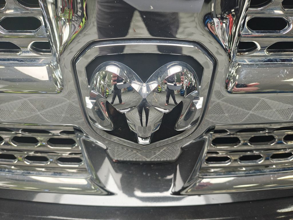 Dodge RAM RAM Laramie Quad Cab Hardtop LPG
