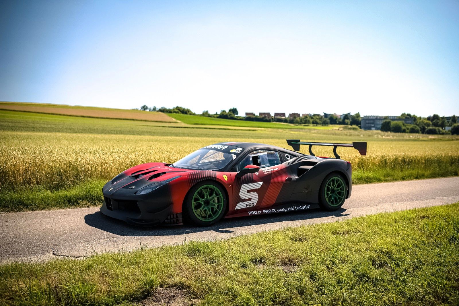 Ferrari 488 GTB 488 Challenge EX Genter / Lauer RACING