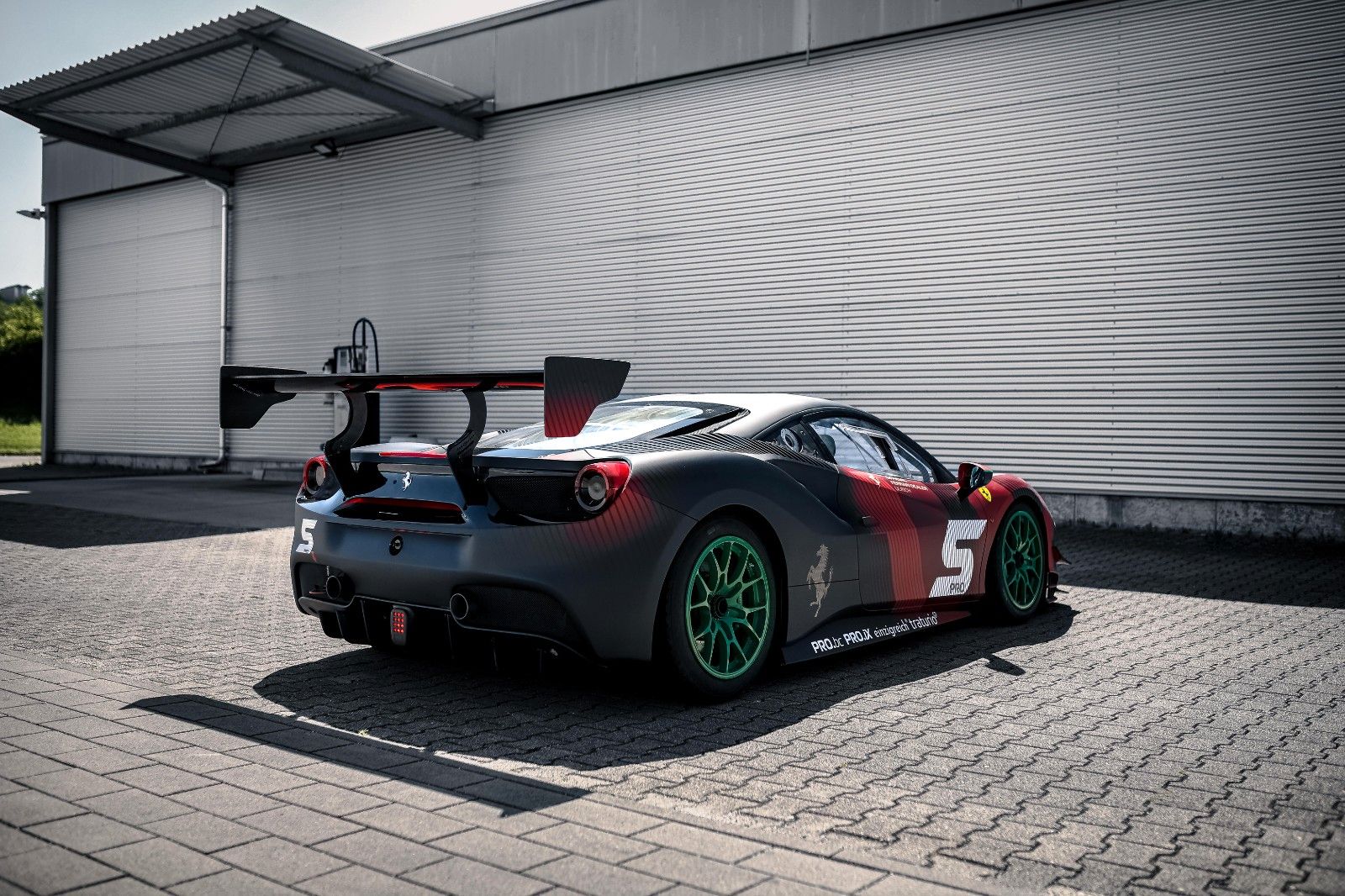 Ferrari 488 GTB 488 Challenge EX Genter / Lauer RACING