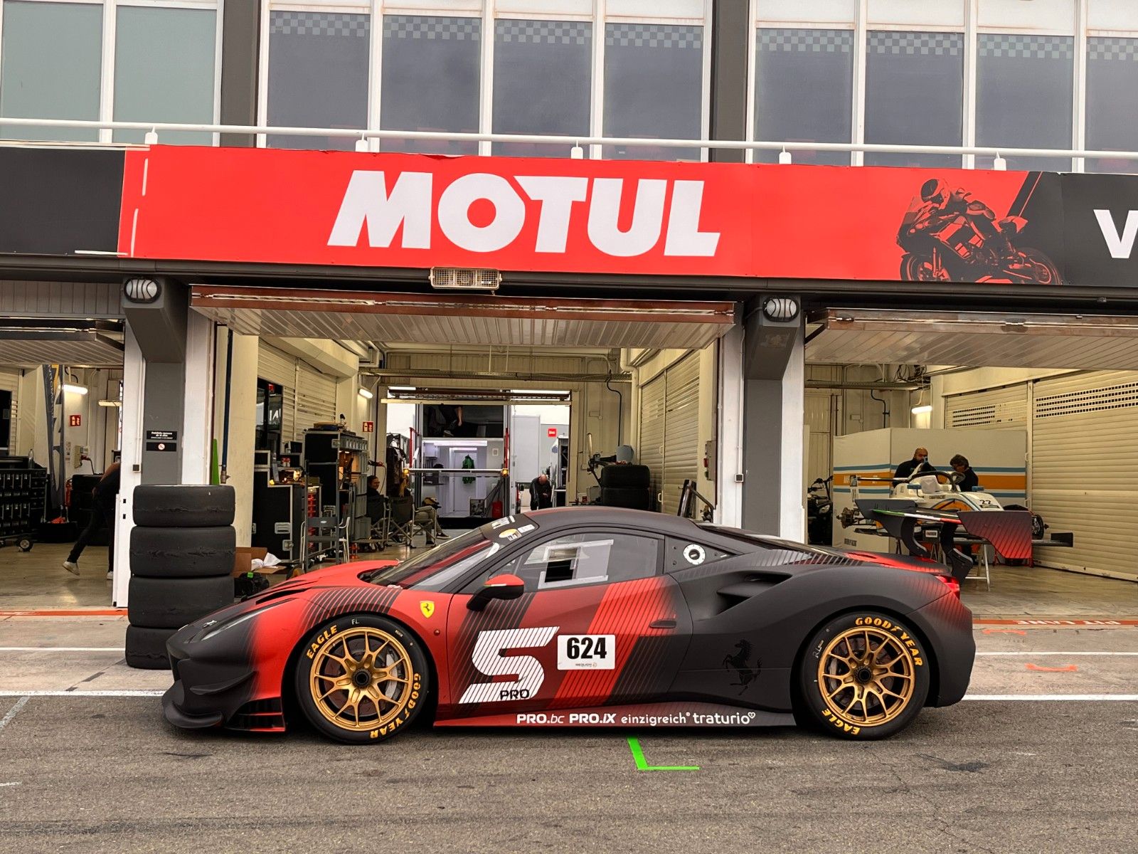 Ferrari 488 GTB 488 Challenge EX Genter / Lauer RACING