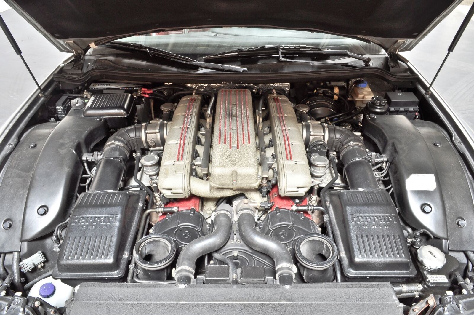 Ferrari 575 Maranello*Ferrari-Service NEU*Reifen &amp; TÜV NEU