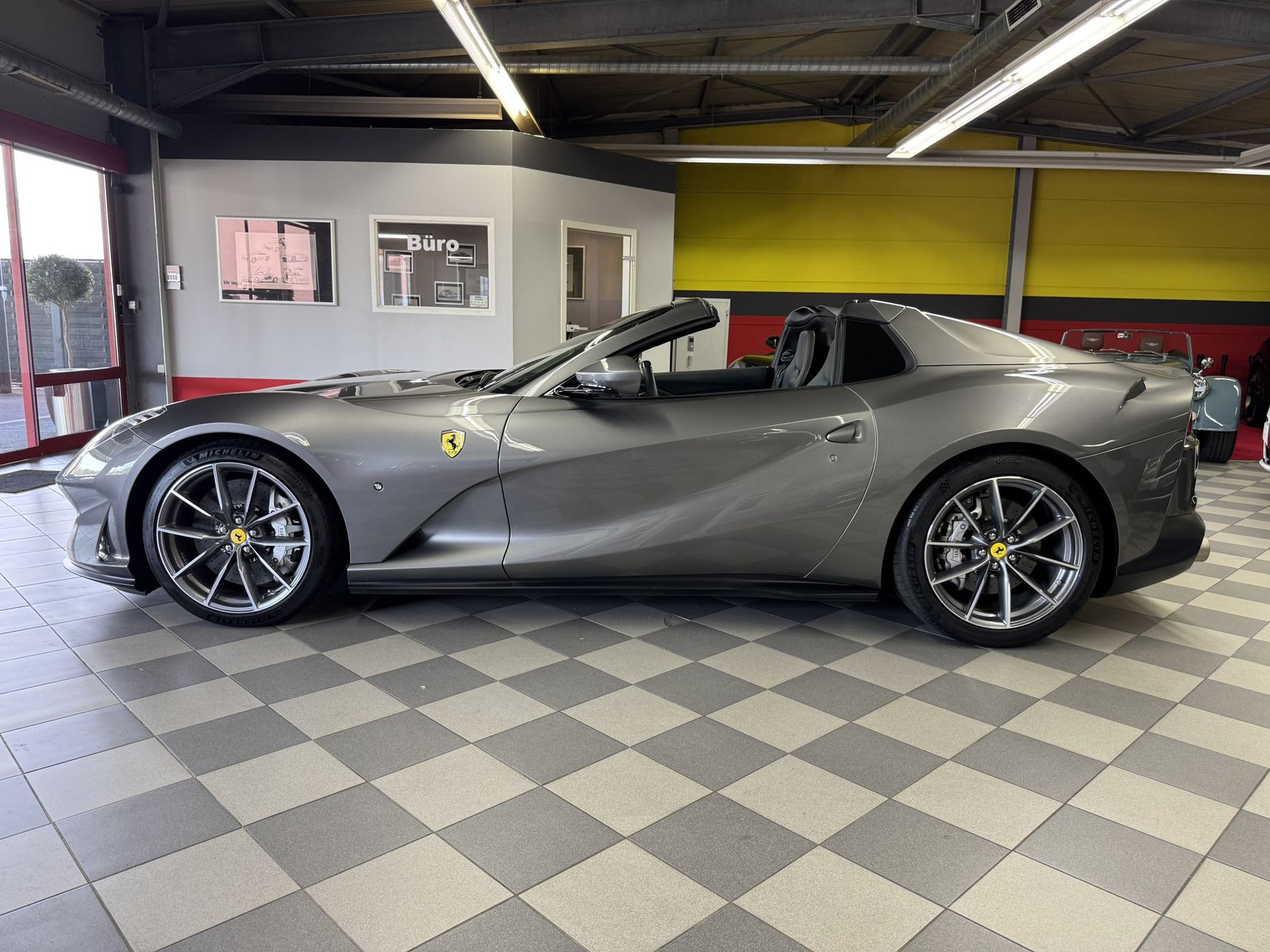 Ferrari 812 812 GTS 1. Hand*u-frei*Racing Seats*LED-Lenkrad