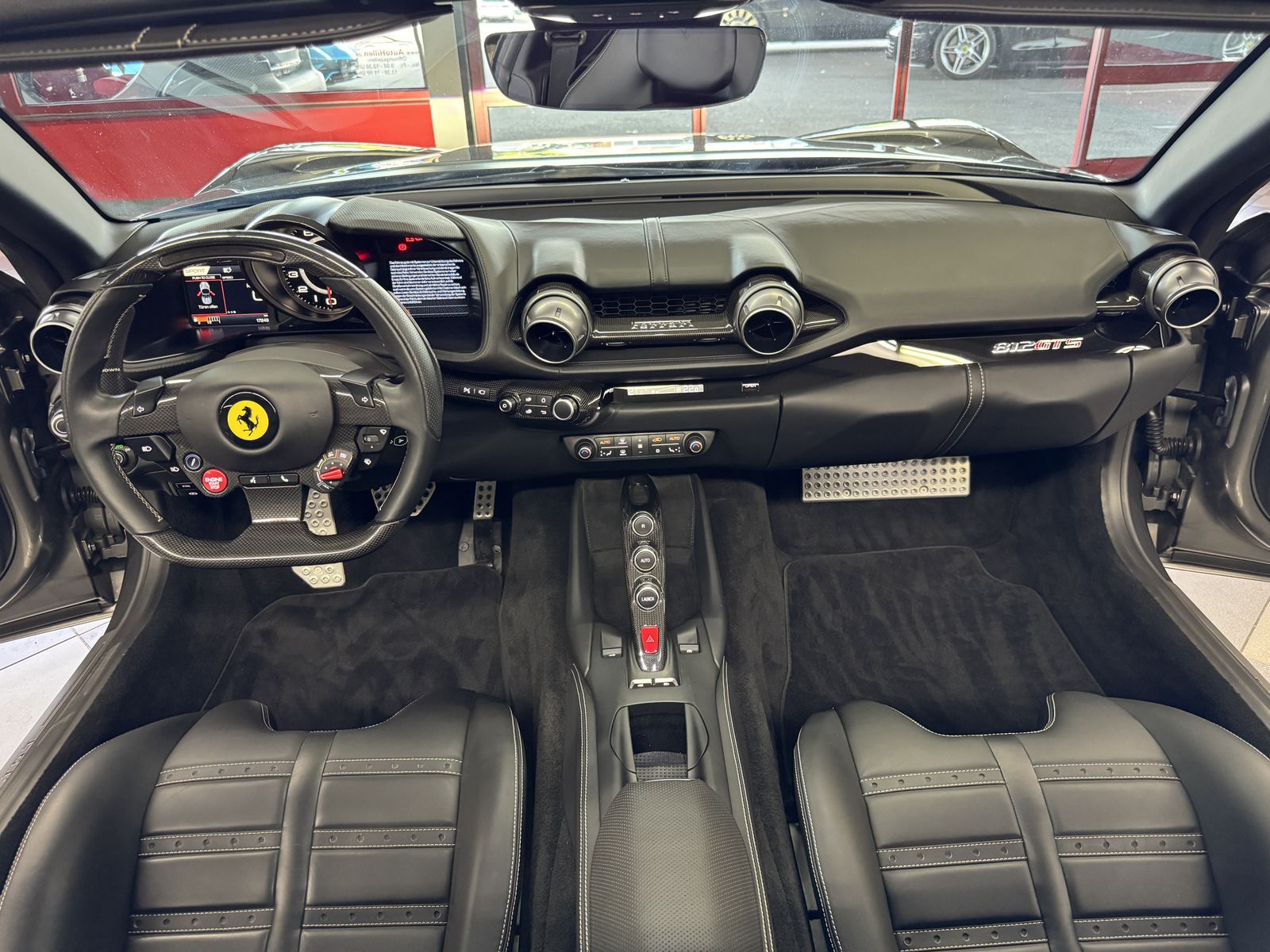 Ferrari 812 812 GTS 1. Hand*u-frei*Racing Seats*LED-Lenkrad