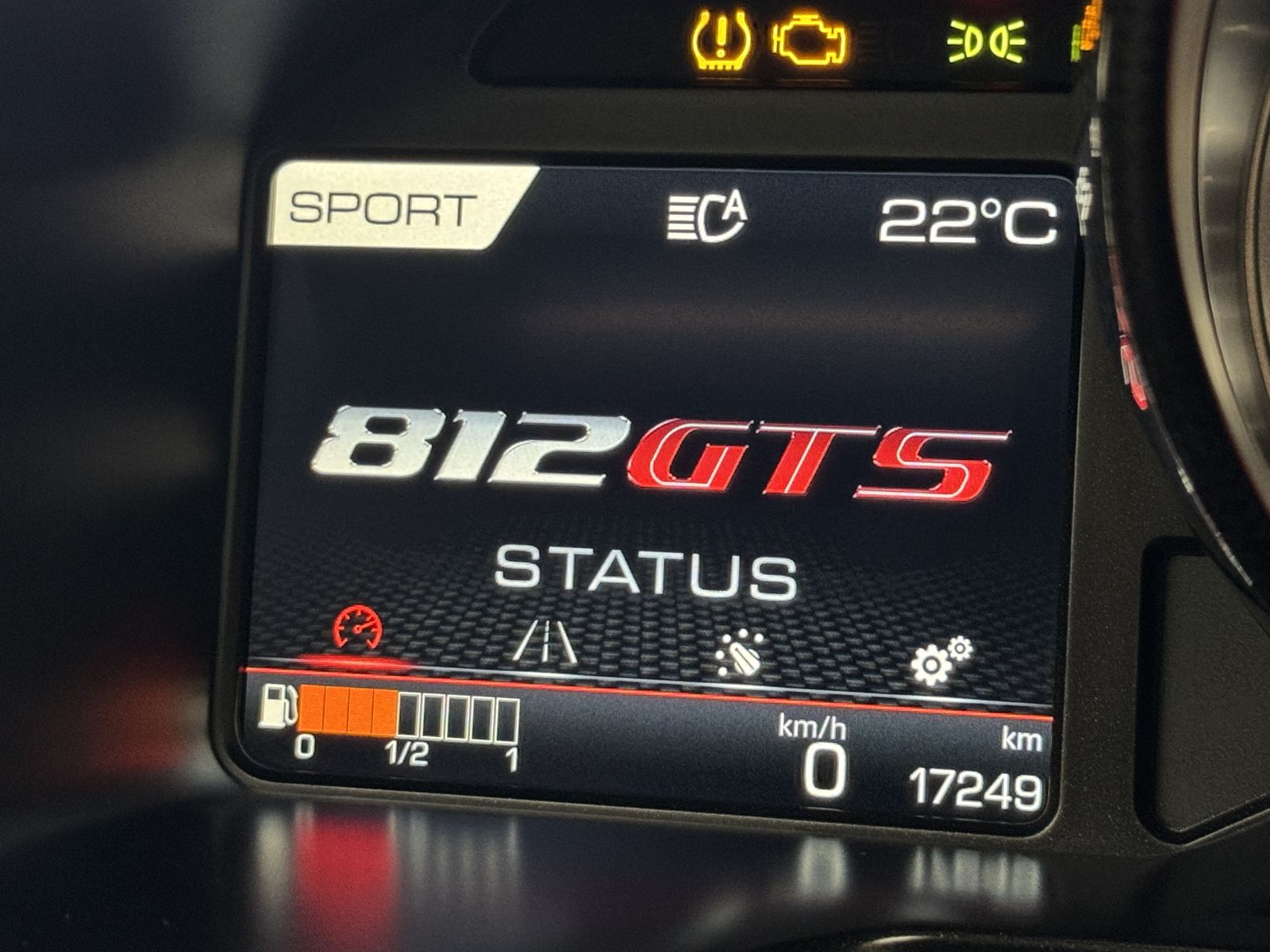 Ferrari 812 812 GTS 1. Hand*u-frei*Racing Seats*LED-Lenkrad