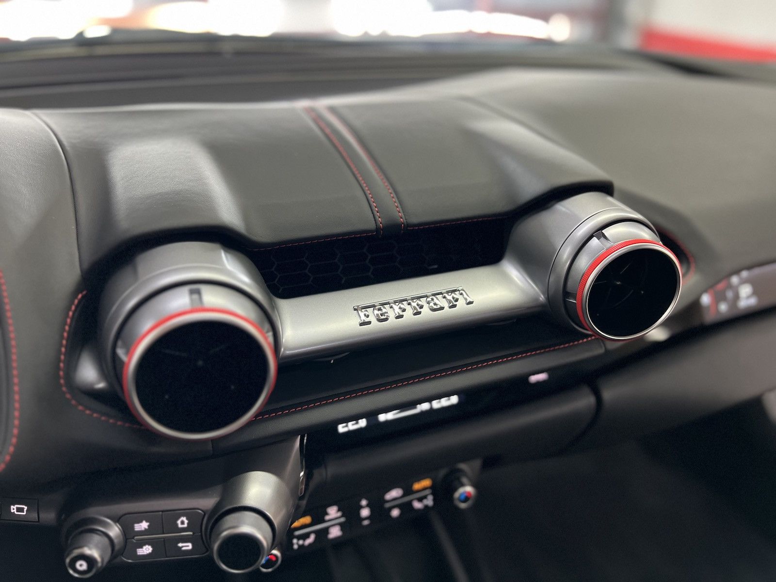 Ferrari 812 812 Superfast u-frei*Scheckheft*Racing Seats