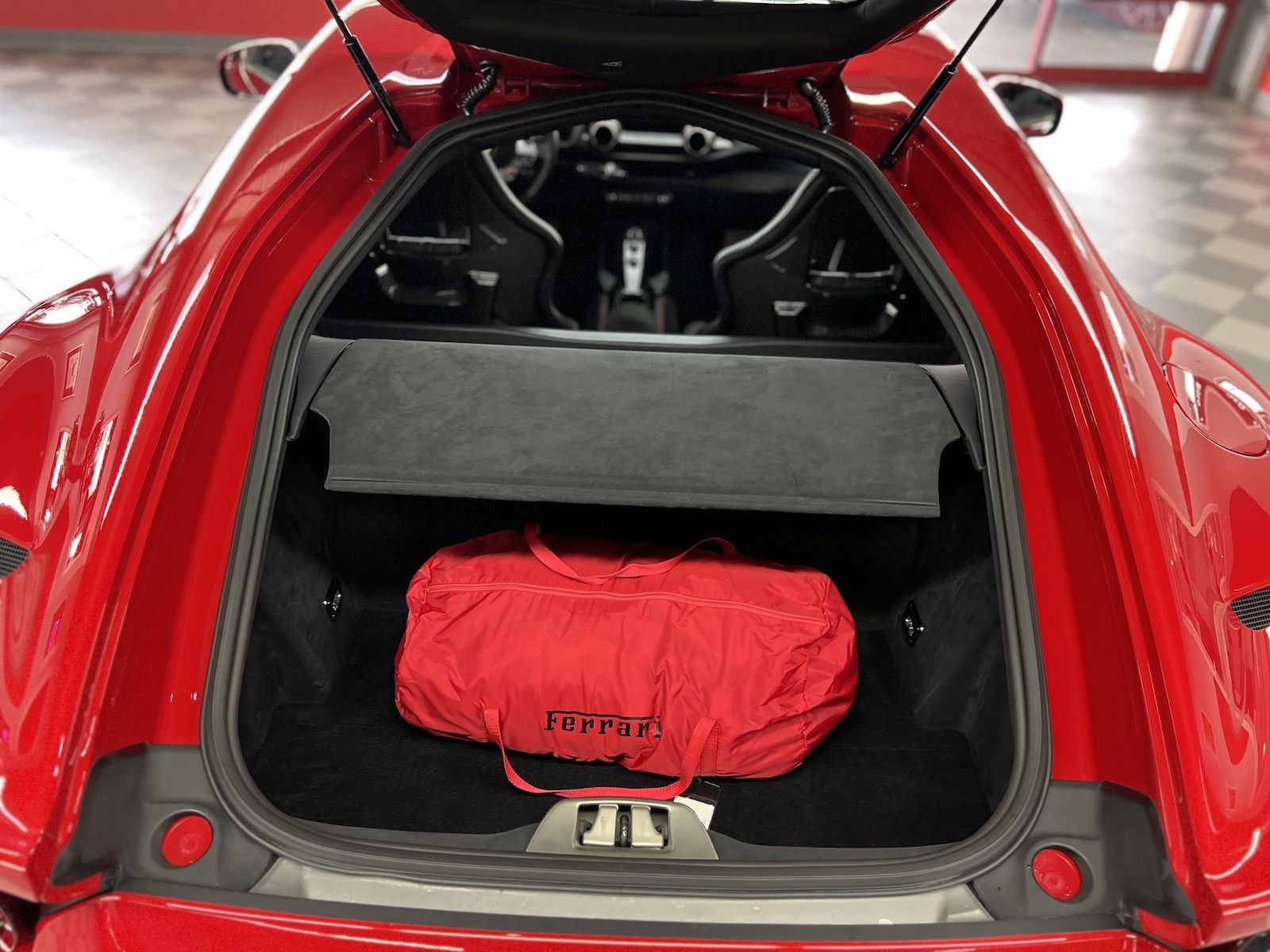 Ferrari 812 812 Superfast u-frei*Scheckheft*Racing Seats