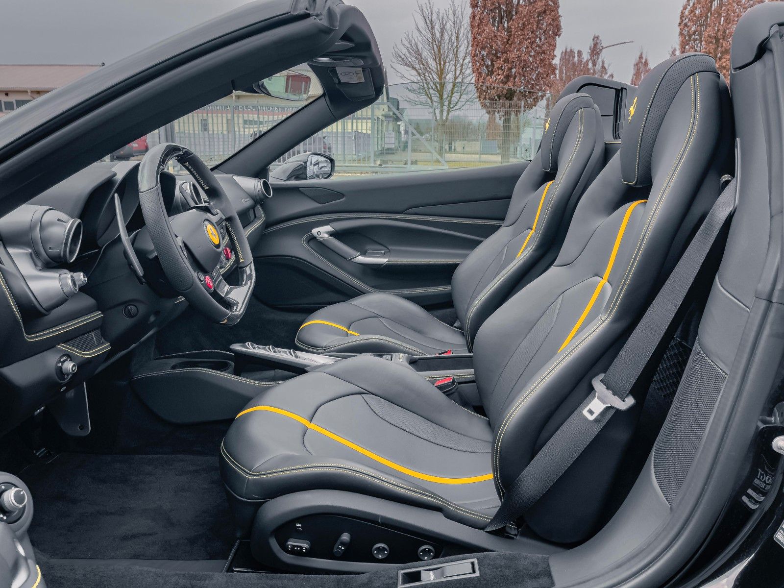 Ferrari F8 F8 Spider DCT *Beifahrer- Display* Carbon