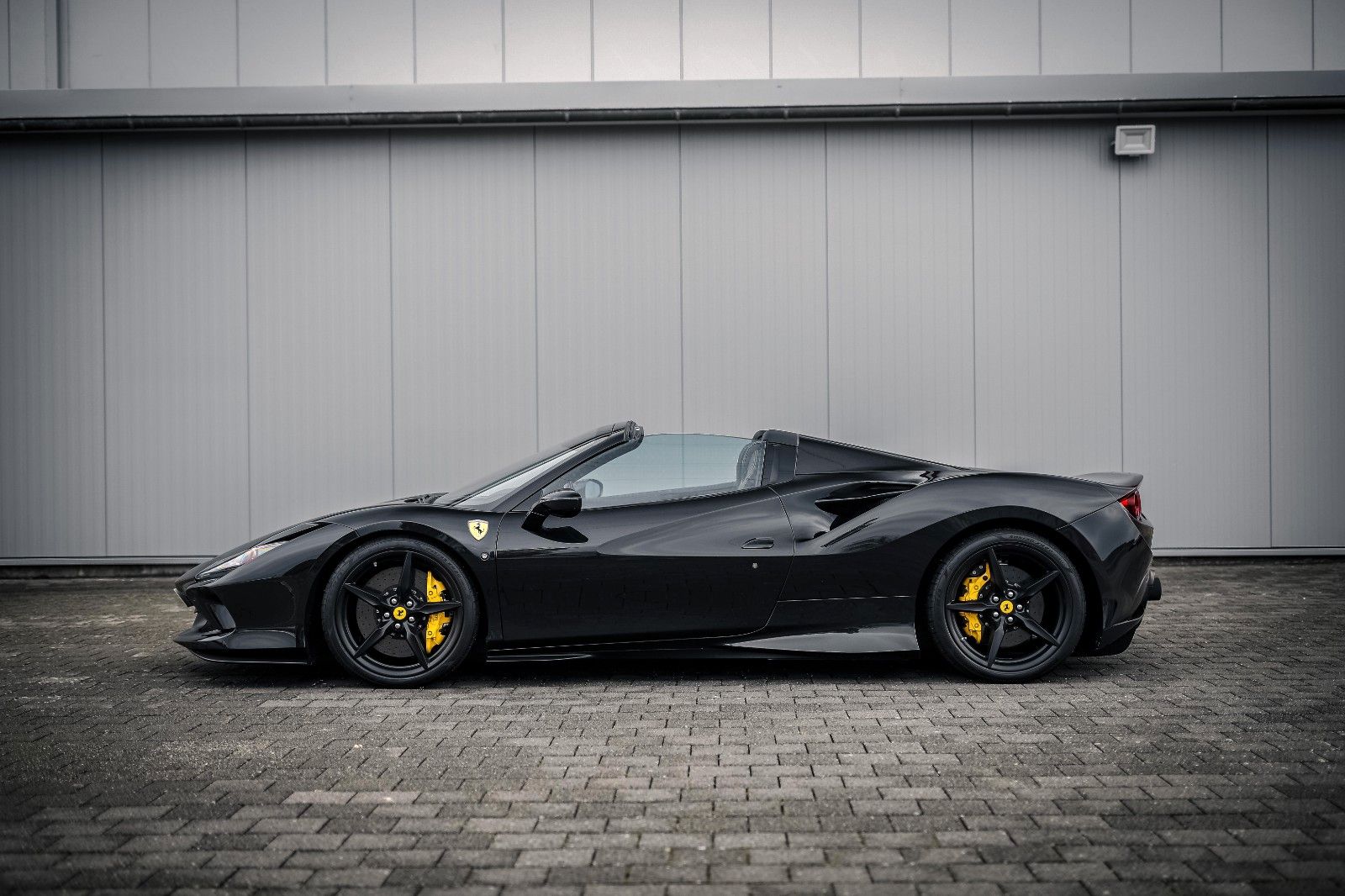 Ferrari F8 F8 Spider DCT *Beifahrer- Display* Carbon