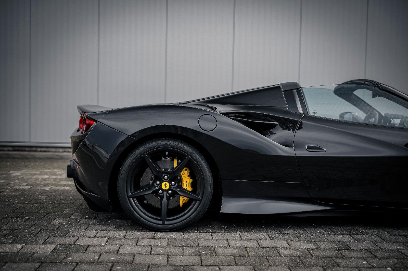 Ferrari F8 F8 Spider DCT *Beifahrer- Display* Carbon