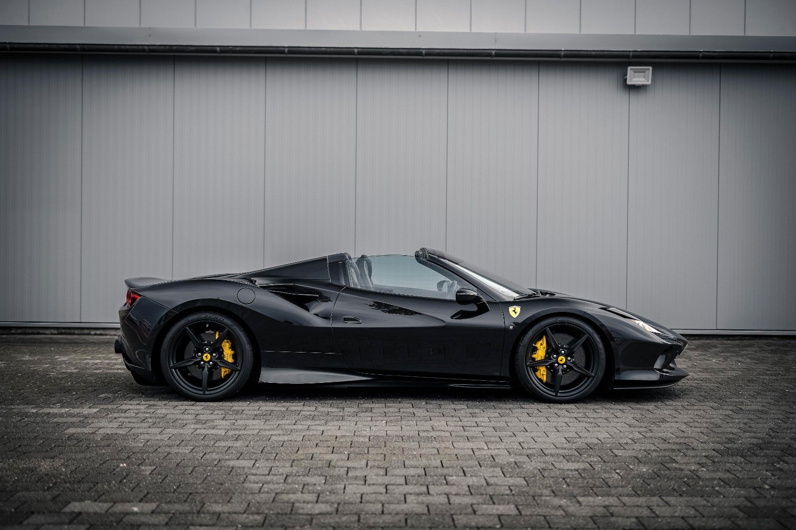 Ferrari F8 F8 Spider DCT *Beifahrer- Display* Carbon