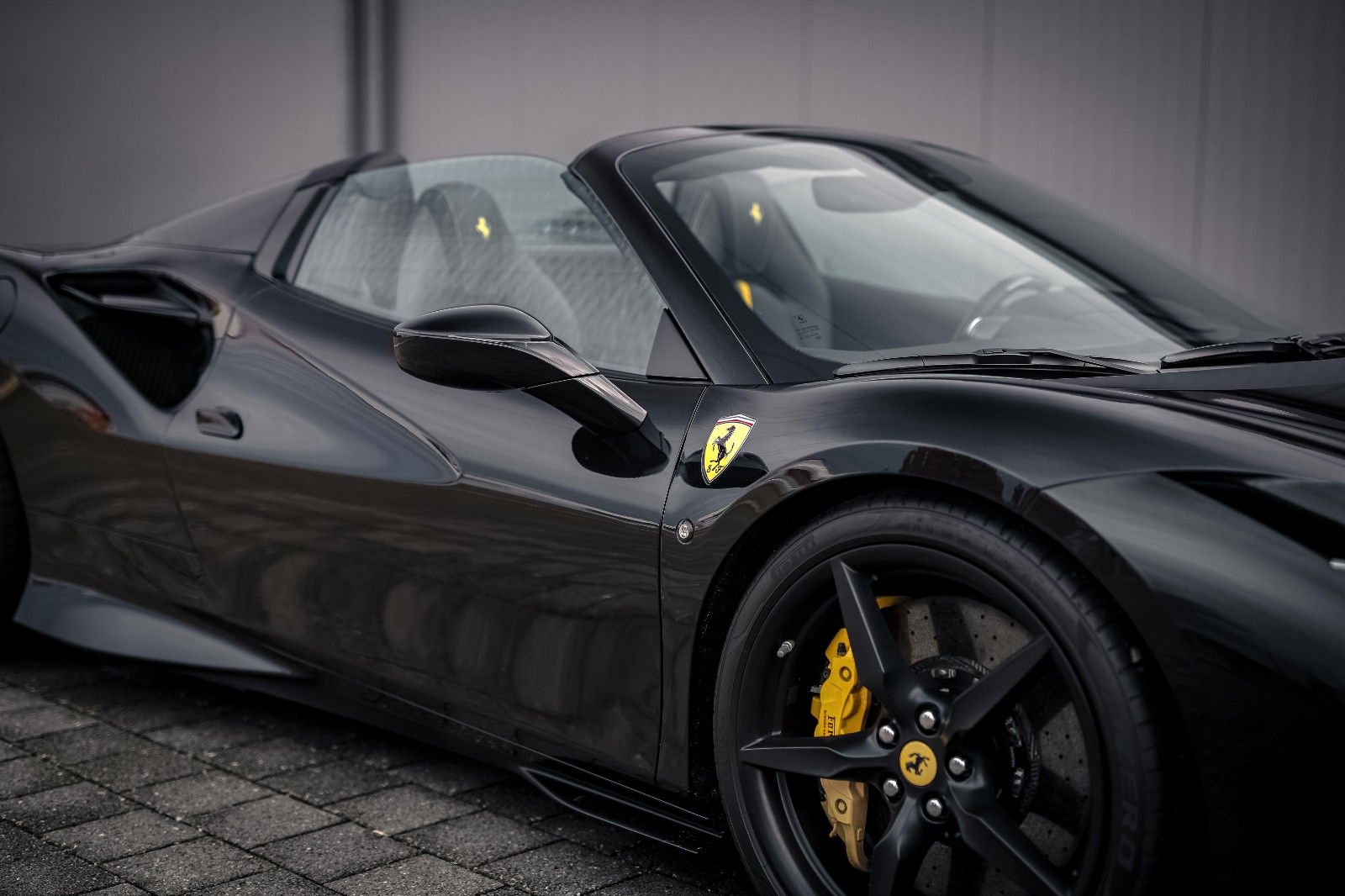 Ferrari F8 F8 Spider DCT *Beifahrer- Display* Carbon