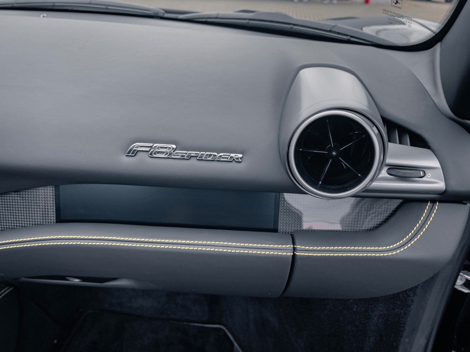 Ferrari F8 F8 Spider DCT *Beifahrer- Display* Carbon