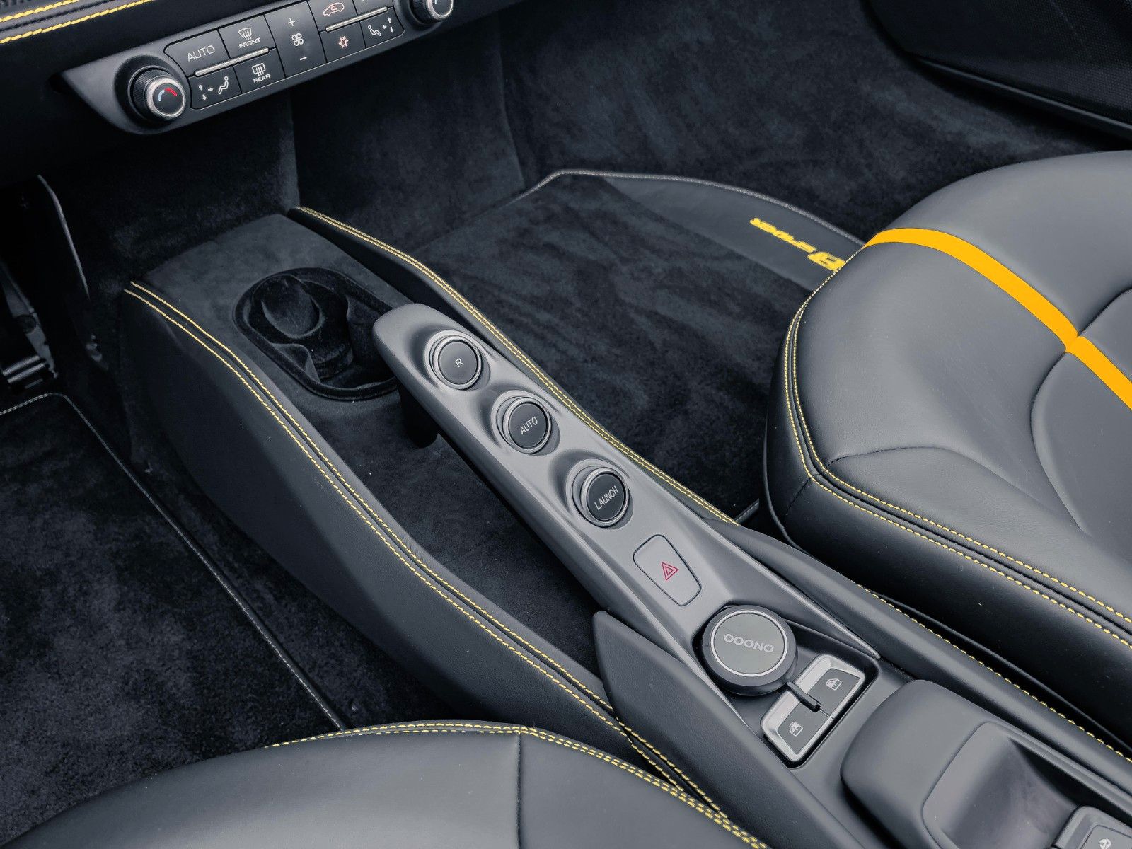 Ferrari F8 F8 Spider DCT *Beifahrer- Display* Carbon