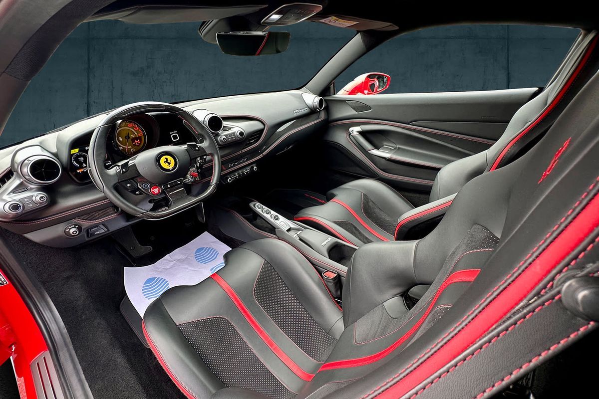 Ferrari F8 F8 TRIBUTO COUPE °KAMERA°20&apos;°CARBON°
