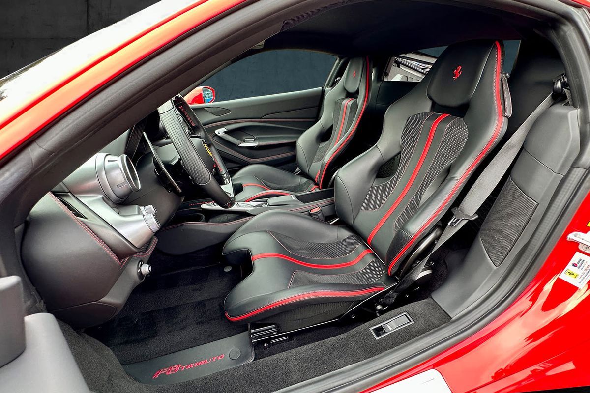 Ferrari F8 F8 TRIBUTO COUPE °KAMERA°20&apos;°CARBON°