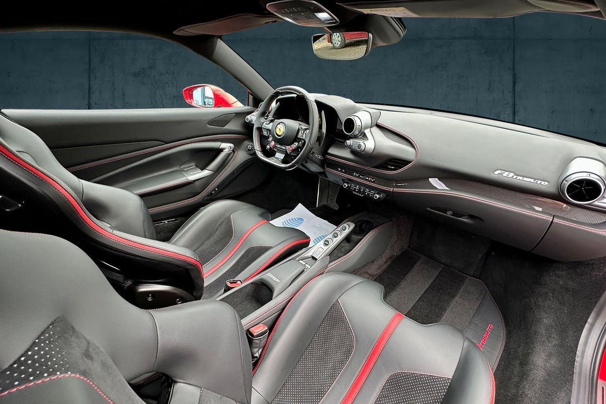 Ferrari F8 F8 TRIBUTO COUPE °KAMERA°20&apos;°CARBON°