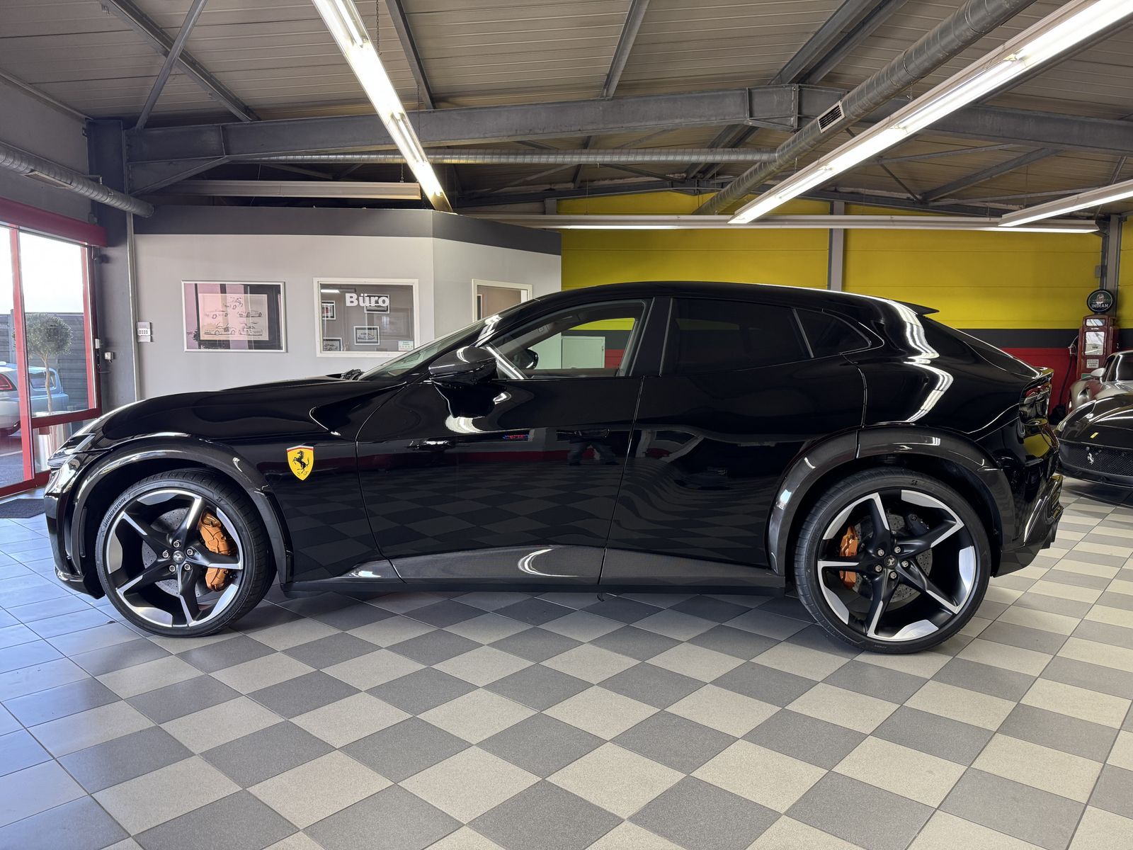 Ferrari Purosangue Purosangue Dt. Auto*1. Hand*u-frei*Pano*CARBON