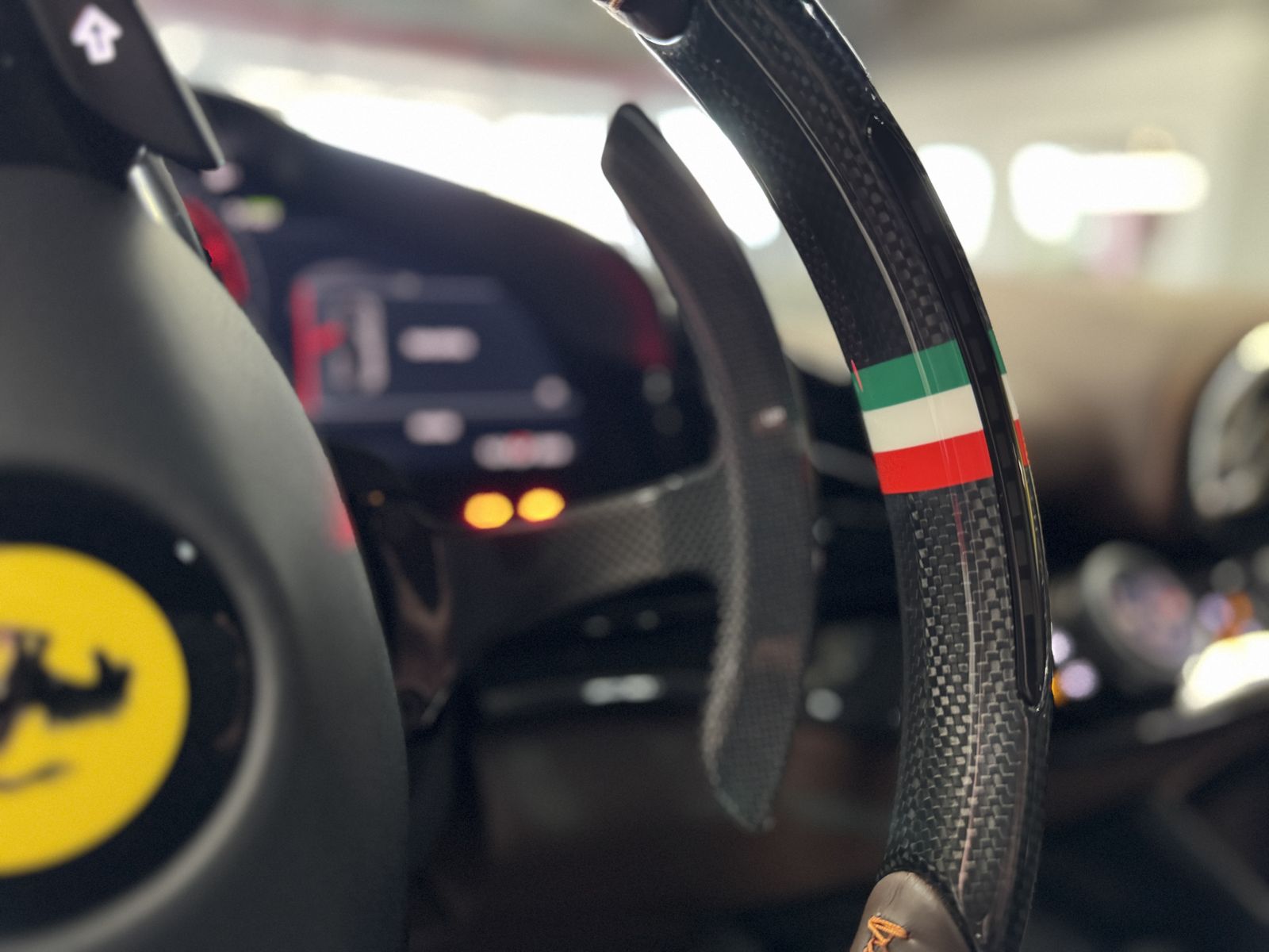 Ferrari Purosangue Purosangue Dt. Auto*1. Hand*u-frei*Pano*CARBON
