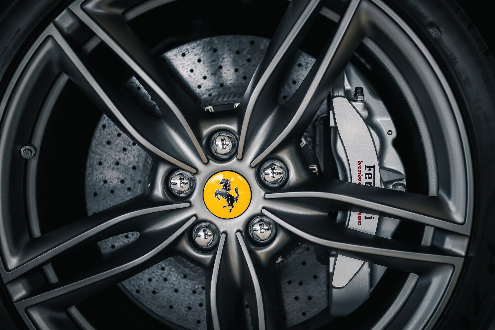 Ferrari Roma Roma 3.9 T V8 Coupe&apos; DCT *CARBON