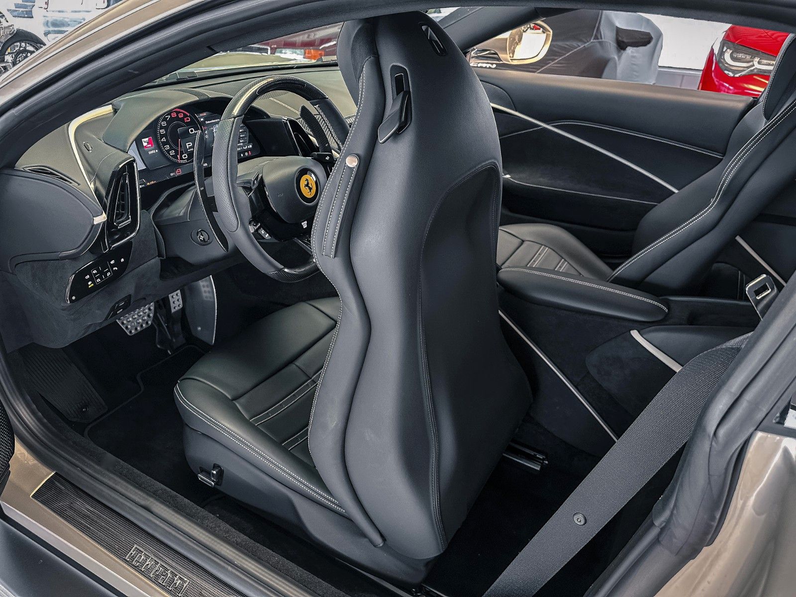 Ferrari Roma Roma 3.9 T V8 Coupe&apos; DCT *CARBON