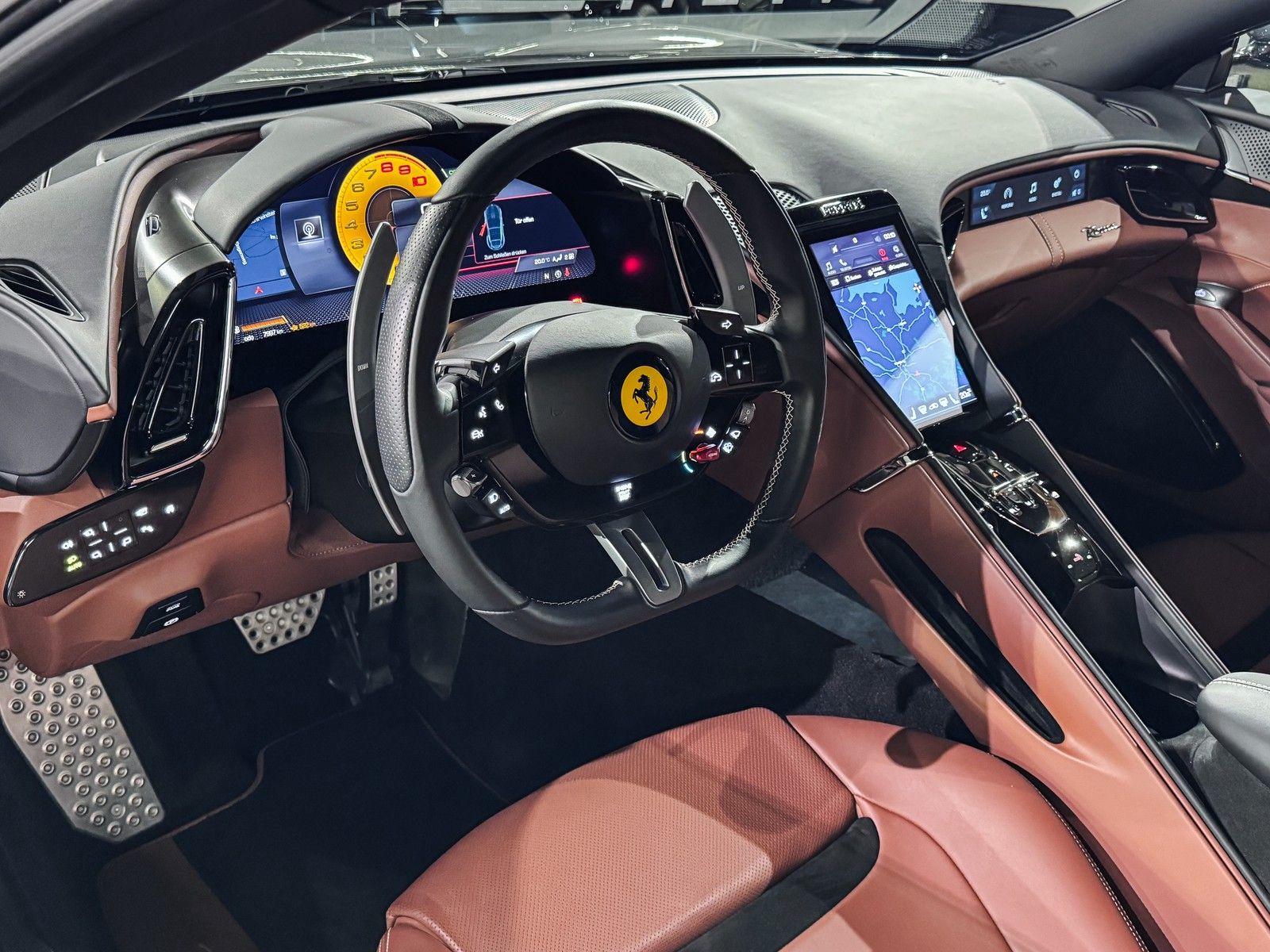 Ferrari Roma Roma Magneride+ADAS-Paket+Beif-Display