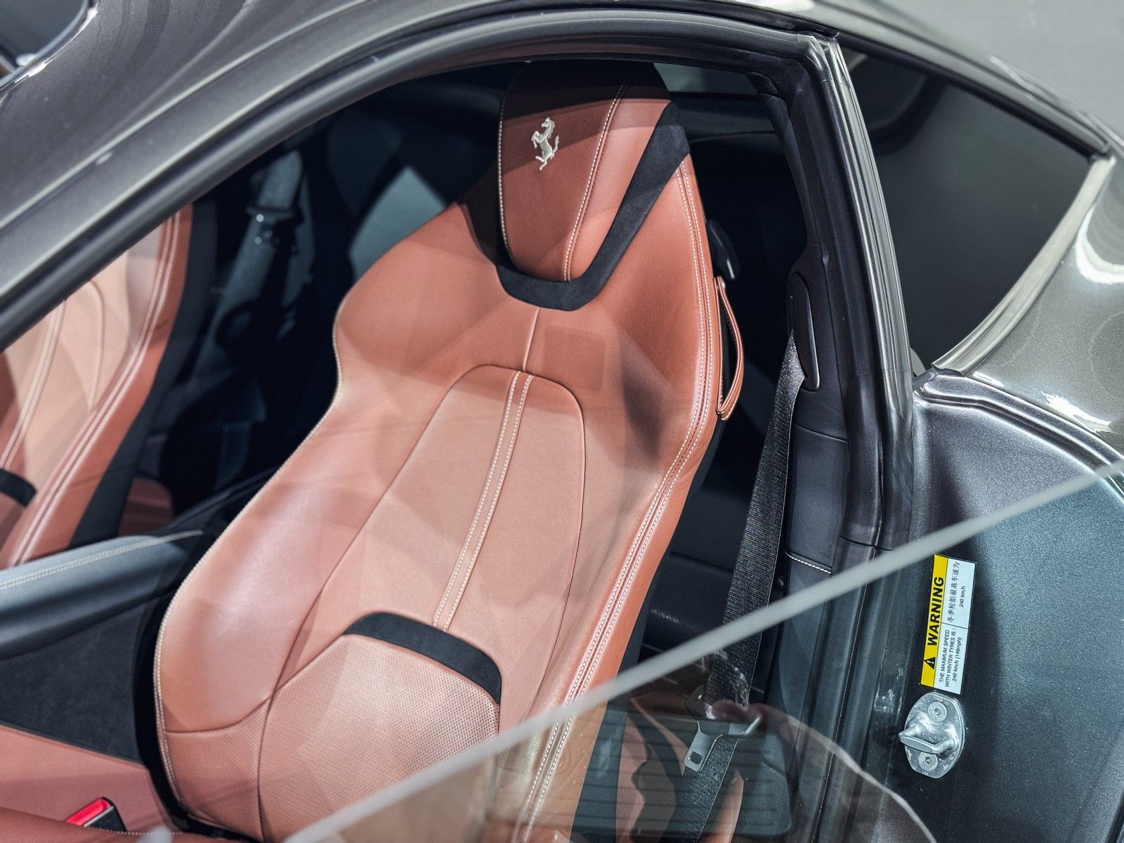 Ferrari Roma Roma Magneride+ADAS-Paket+Beif-Display