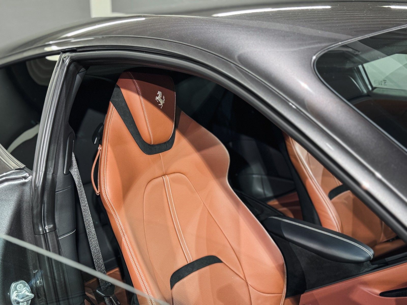Ferrari Roma Roma Magneride+ADAS-Paket+Beif-Display