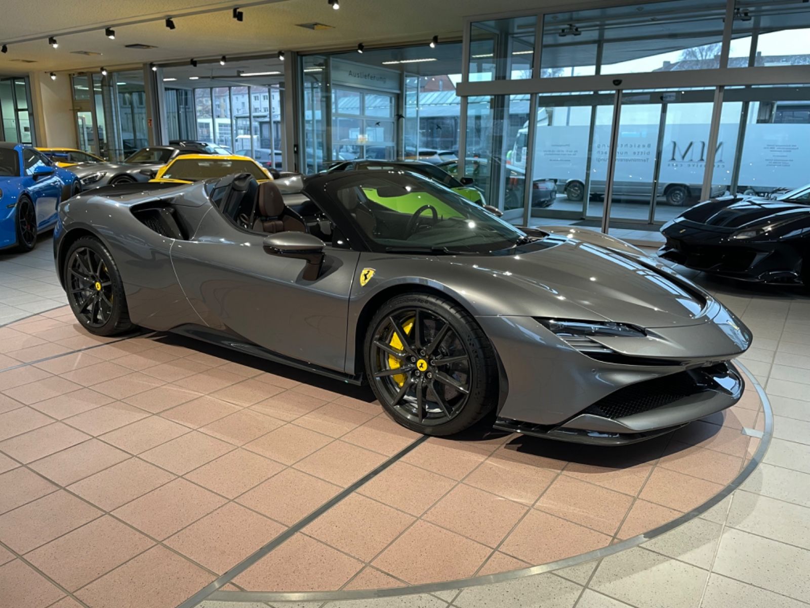 Ferrari SF90 SF90 Spider / Assetto Fiorano / 10x Carbon