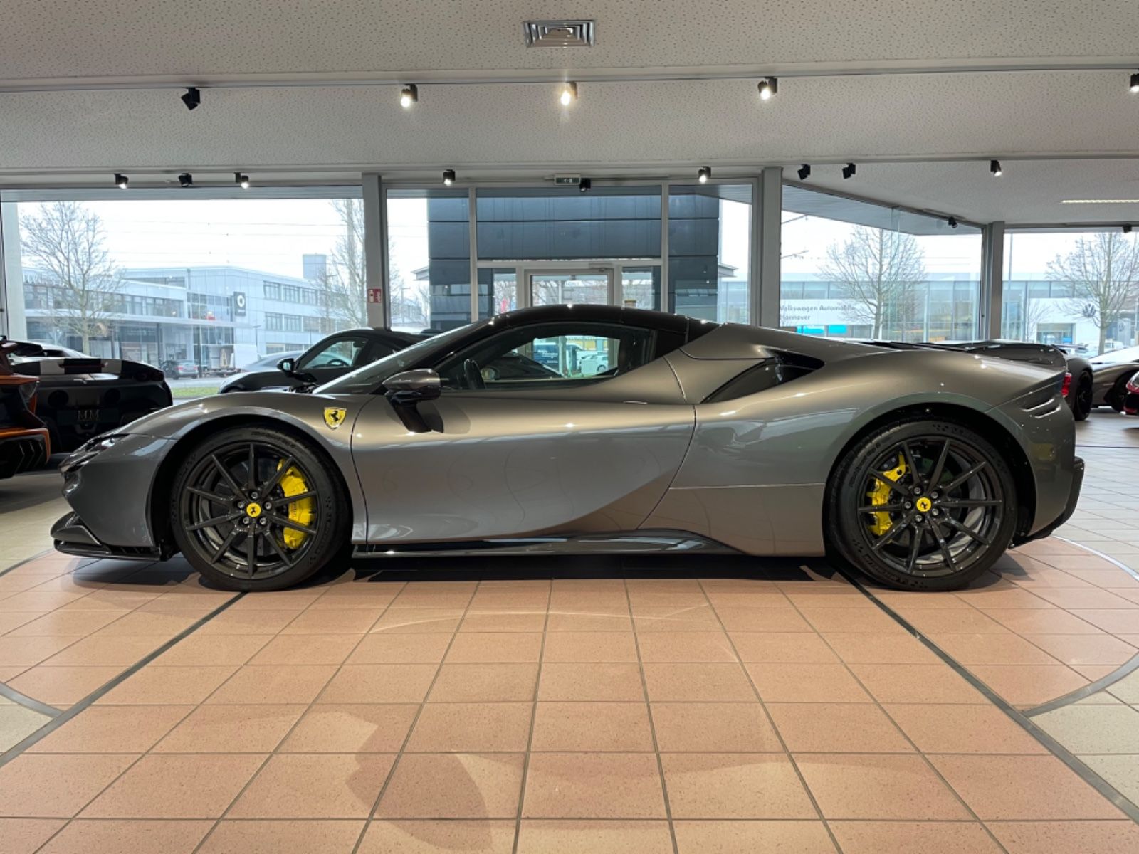 Ferrari SF90 SF90 Spider / Assetto Fiorano / 10x Carbon