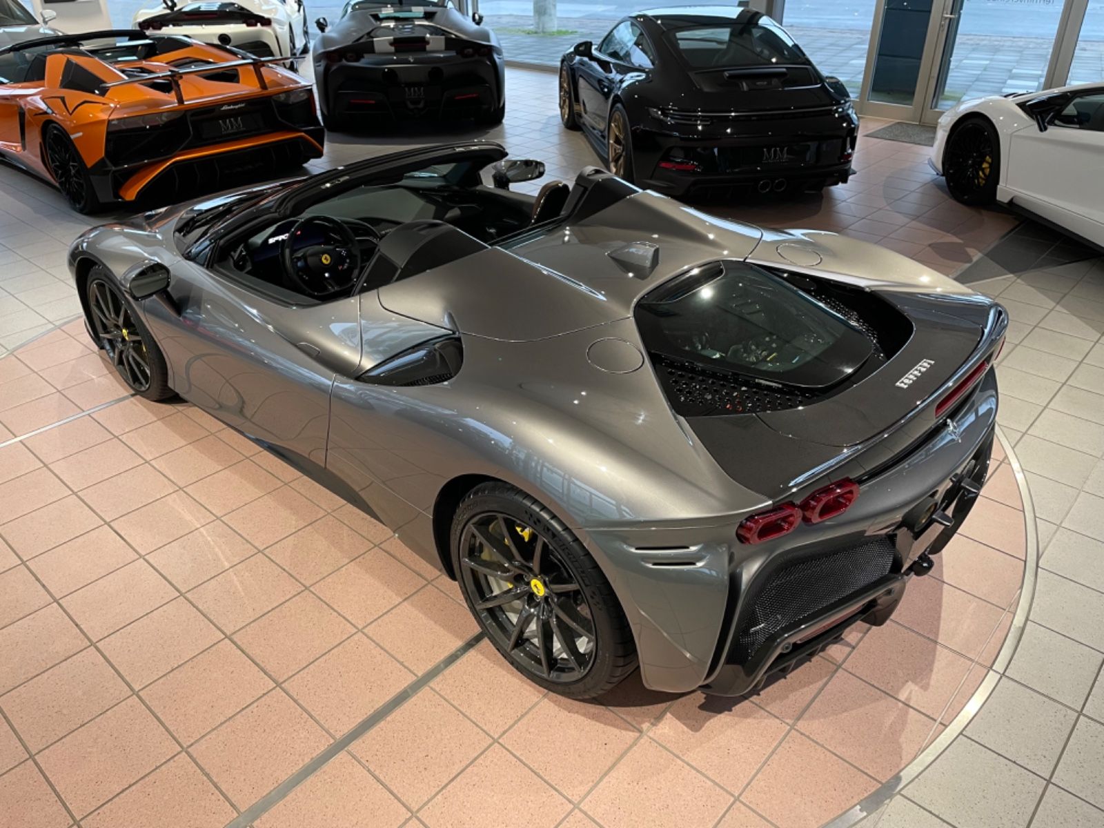 Ferrari SF90 SF90 Spider / Assetto Fiorano / 10x Carbon