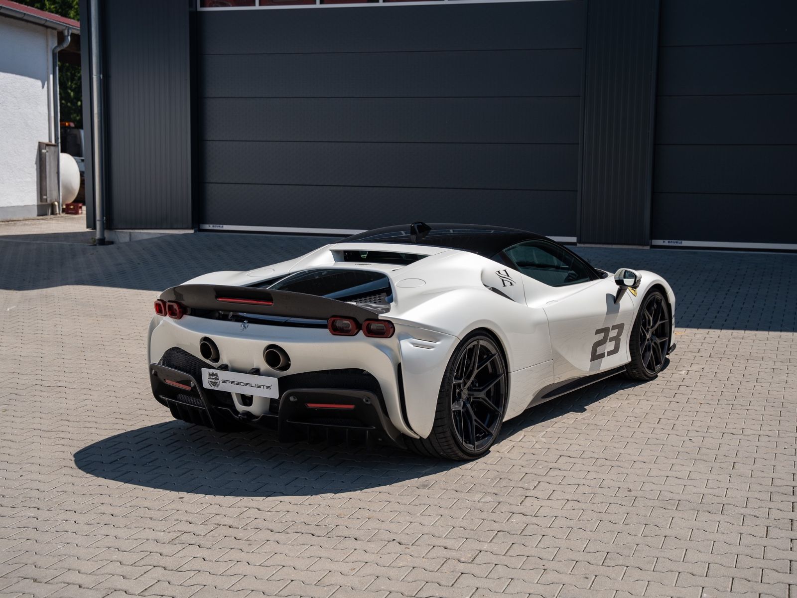 Ferrari SF90 SF90 Stradale / Unfallfrei / DE