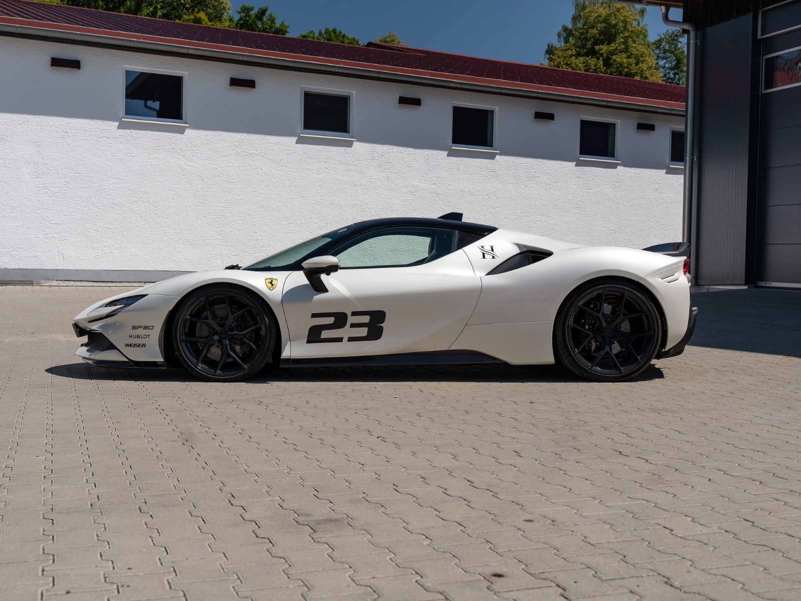Ferrari SF90 SF90 Stradale / Unfallfrei / DE