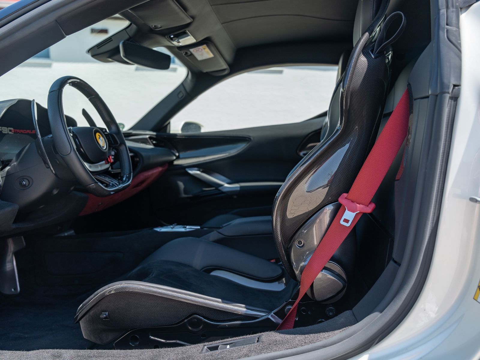 Ferrari SF90 SF90 Stradale / Unfallfrei / DE