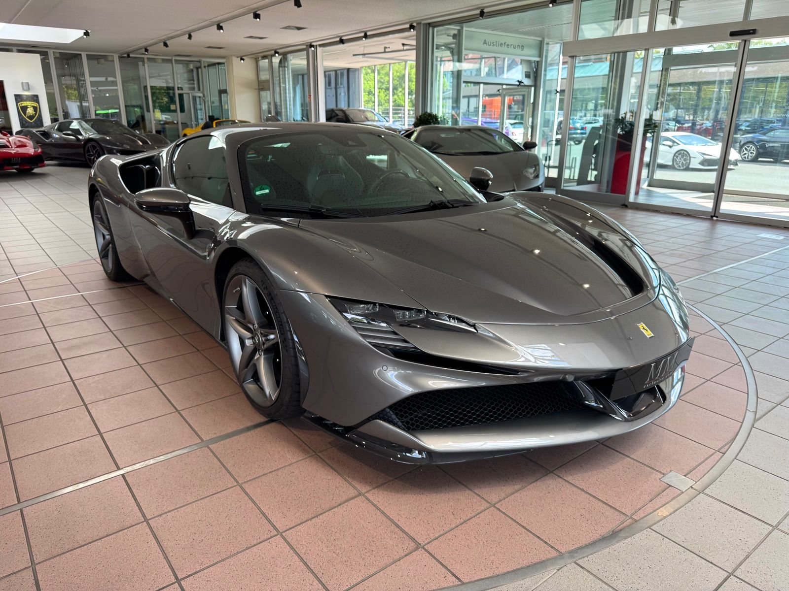 Ferrari SF90 SF90 VOLLCARBON/LIFT/HIFI/DEUTSCH