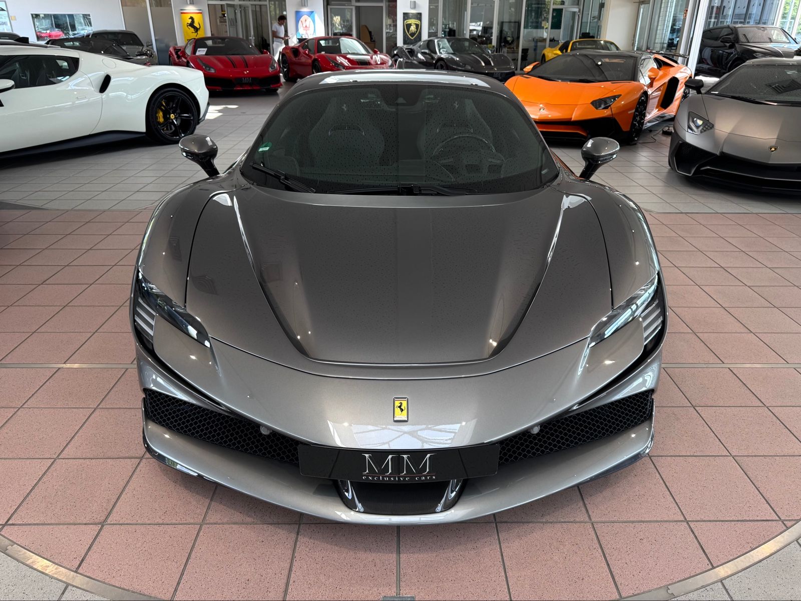 Ferrari SF90 SF90 VOLLCARBON/LIFT/HIFI/DEUTSCH