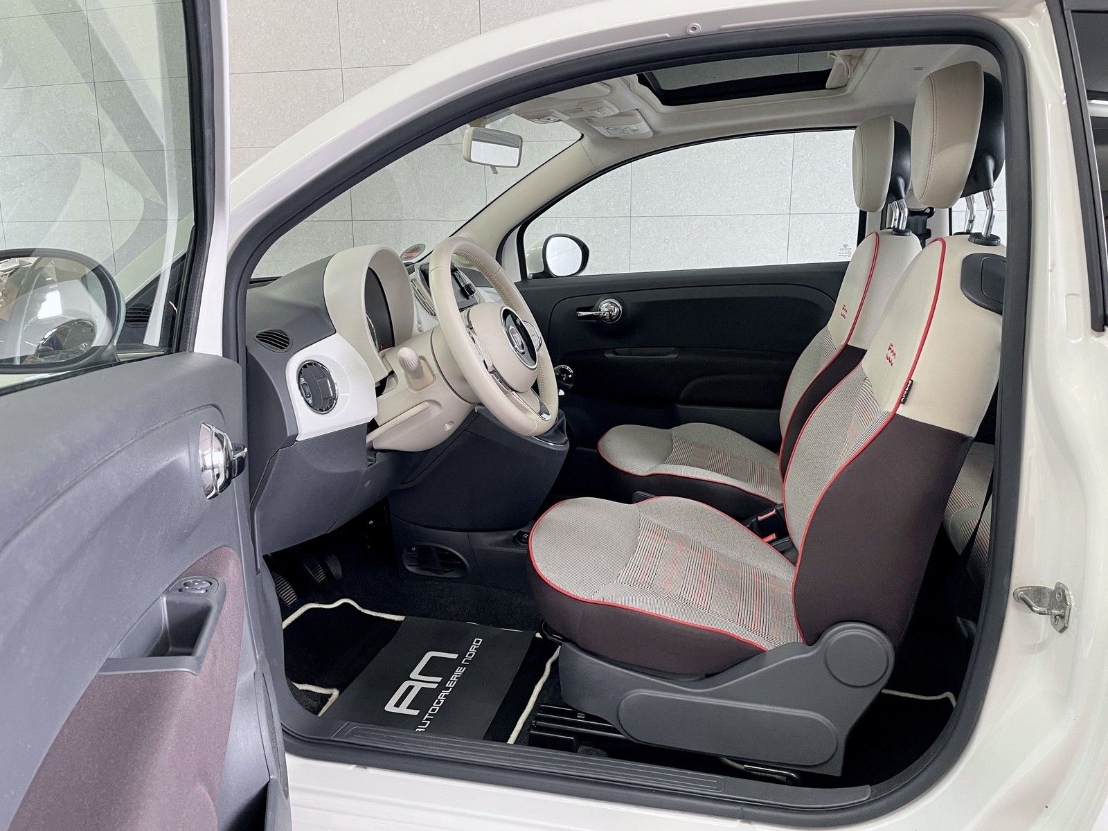 Fiat 500 500 Lounge 1.Hand+Panorama+PDC