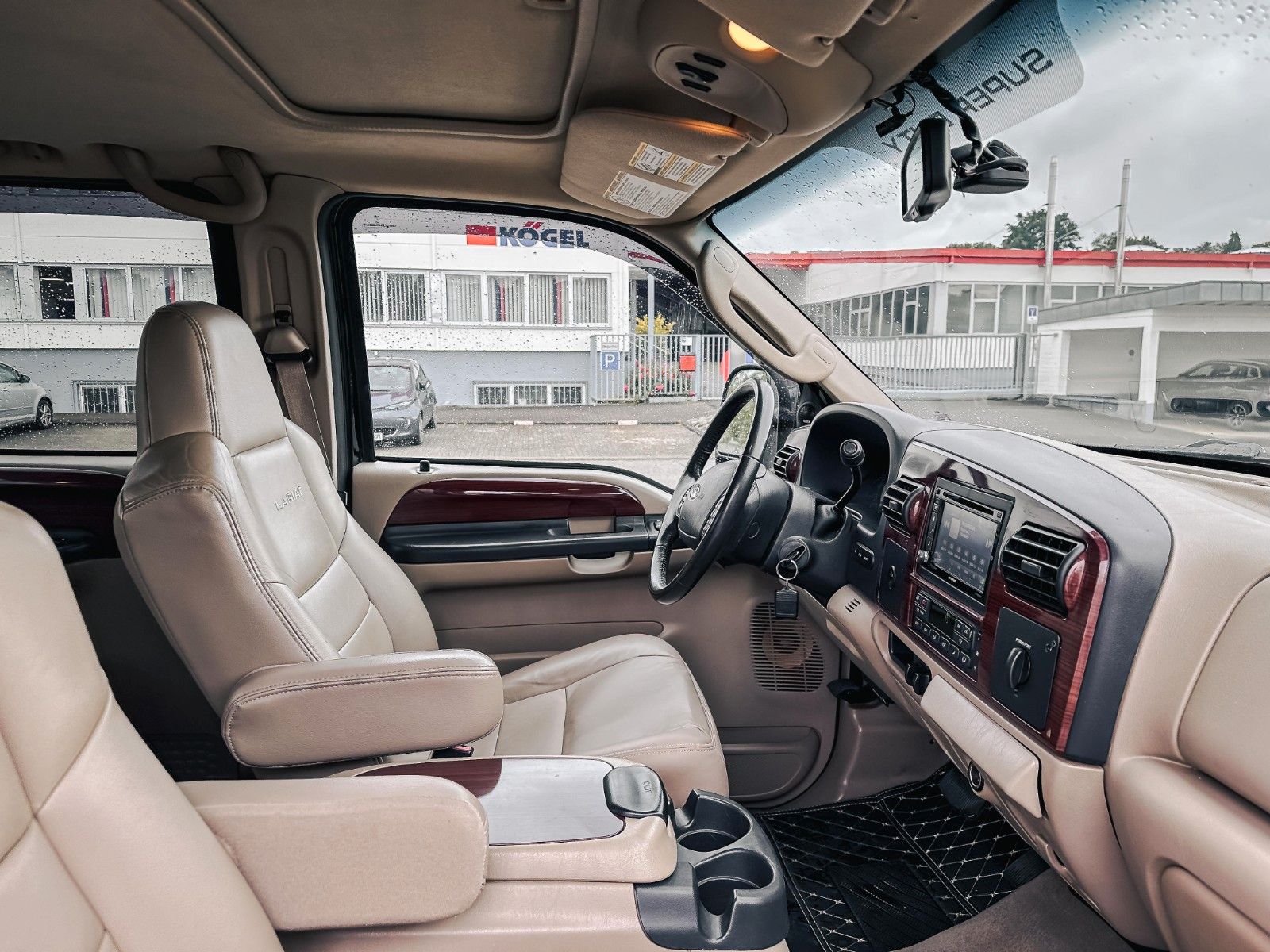 Ford F 350 F 350 LARIAT SUPER DUTY PICKUP