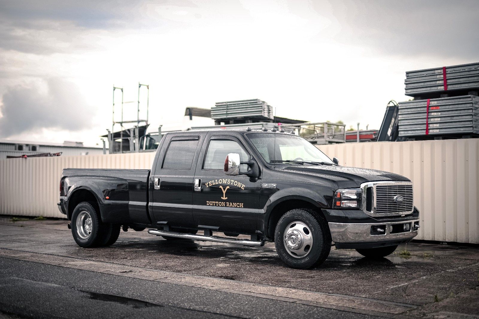 Ford F 350 F 350 LARIAT SUPER DUTY PICKUP