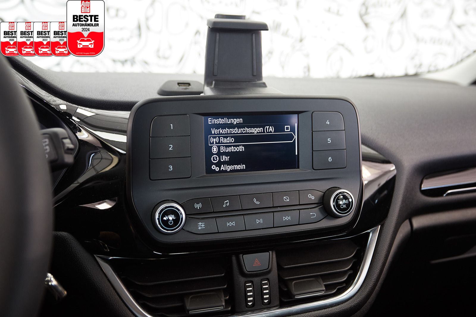 Ford Fiesta Fiesta SPUR*SITZH*LENKRADHEIZ*PDC*KOMFORT*5-TÜR*