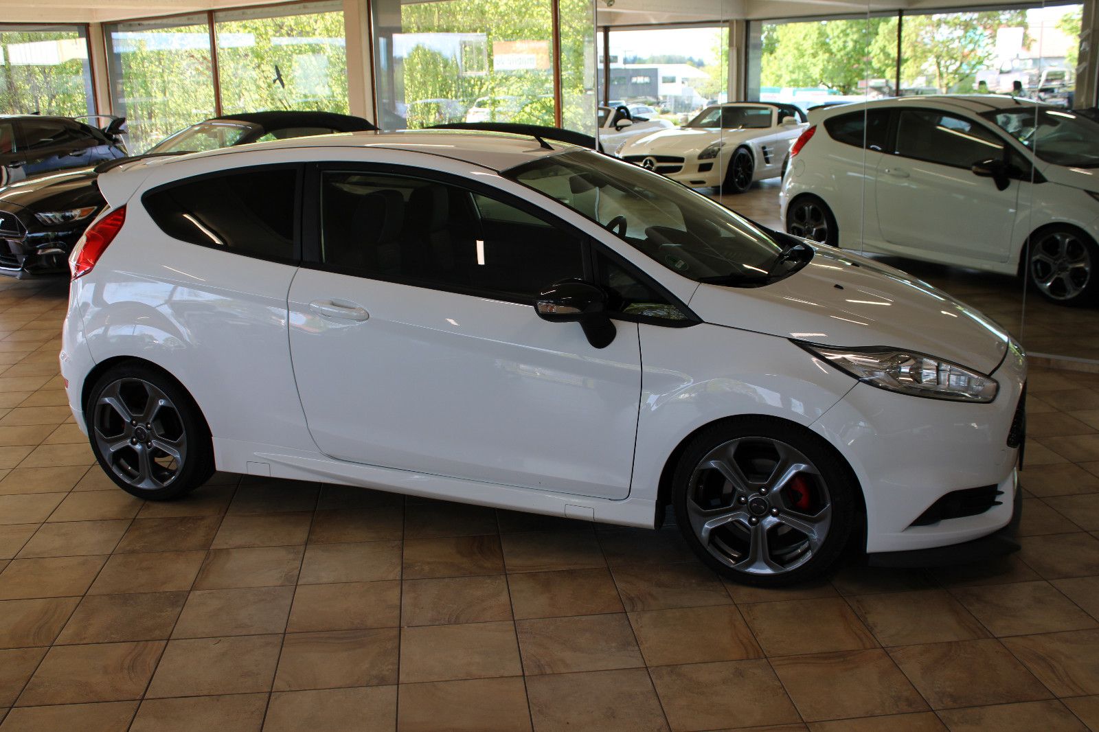 Ford Fiesta Fiesta ST *Performance+Tiefer+Rückfahrkamera*