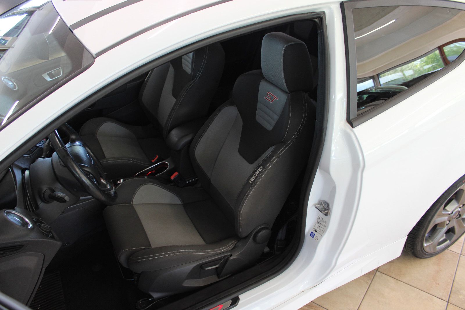 Ford Fiesta Fiesta ST *Performance+Tiefer+Rückfahrkamera*