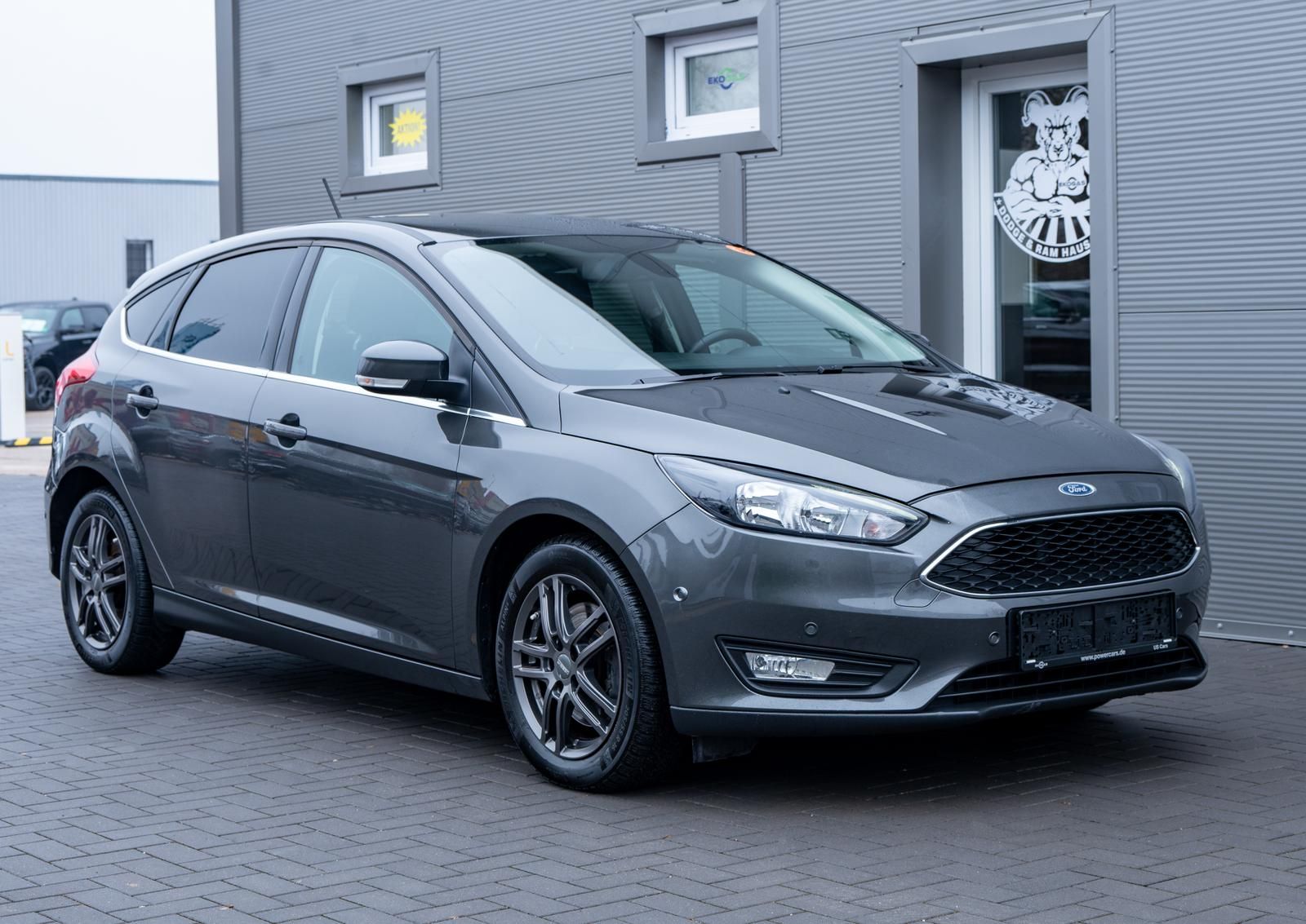 Ford Focus Focus Cool &amp; Connect 1.5 EcoBoost KAT