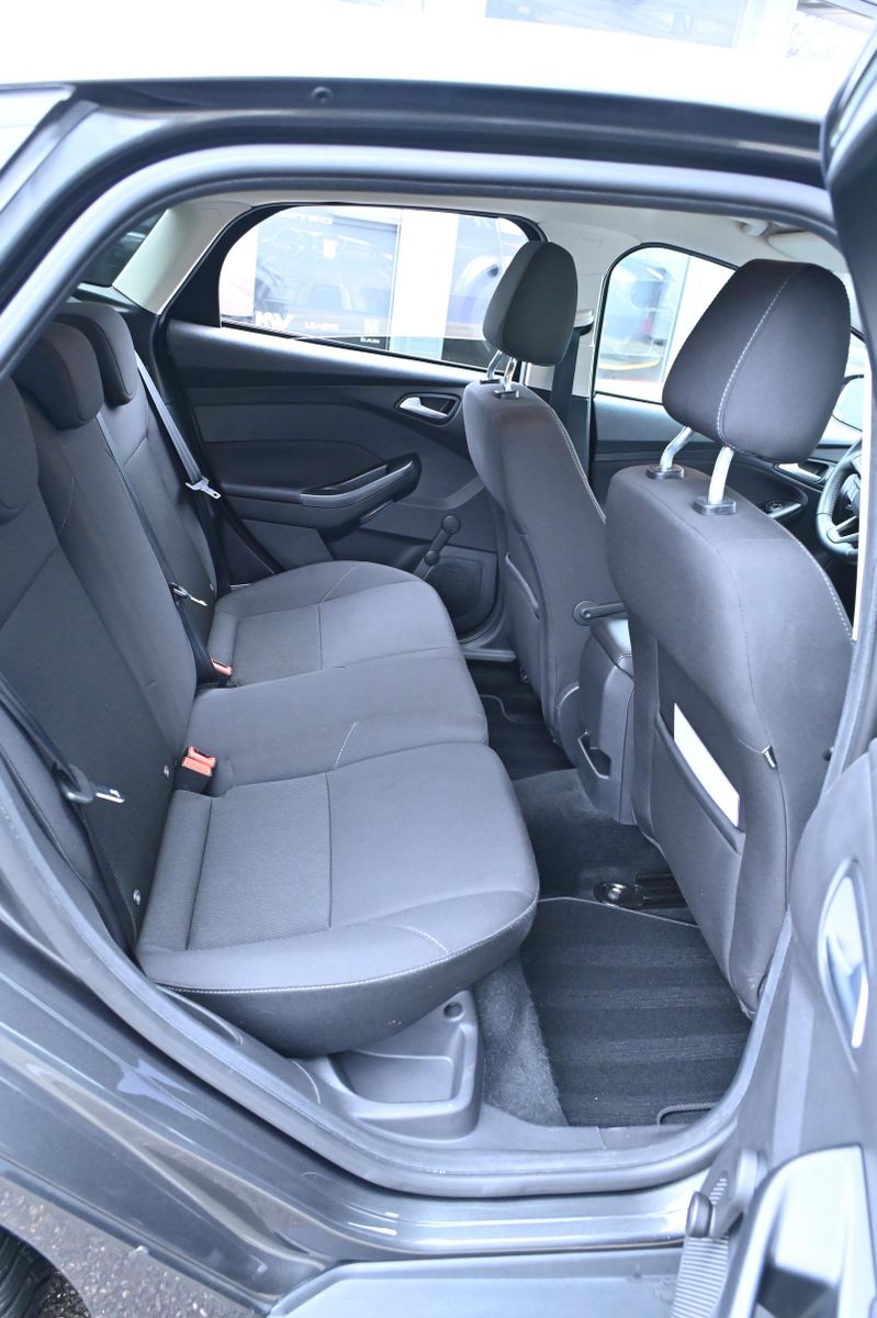 Ford Focus Focus Cool &amp; Connect 1.5 EcoBoost KAT