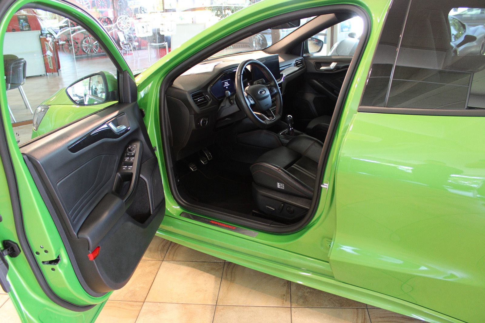 Ford Focus Focus Lim. ST X *1. Hand+Headup+Soundsystem B&amp;O*