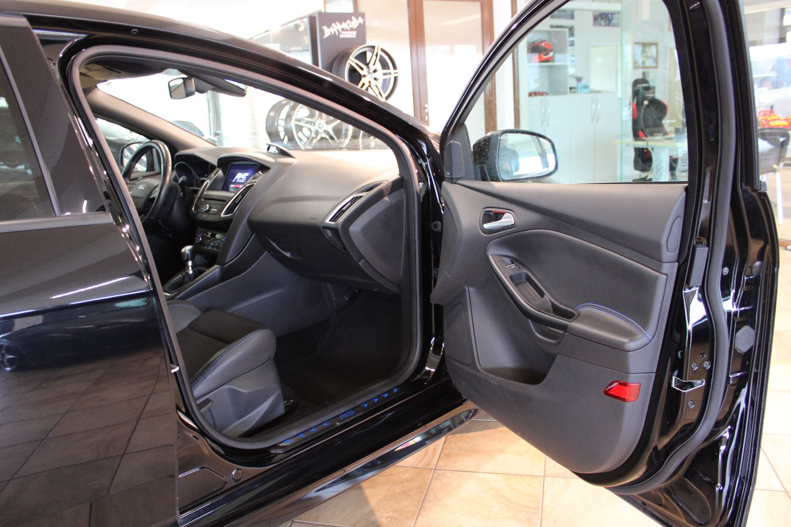 Ford Focus Focus RS *Top Zustand+wenig KM+Scheckheft*